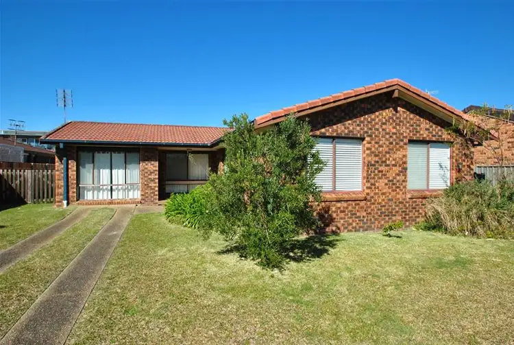 8 Glenholme Way, Culburra Beach NSW 2540