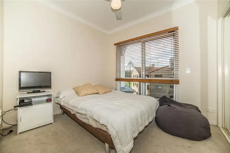 Sixth view of Homely apartment listing, 5/4 St Kilda Avenue, Broadbeach QLD 4218