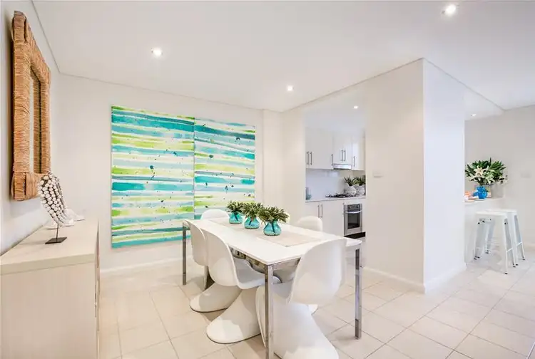 Main view of Homely unit listing, 21/10 Oaks Avenue, Dee Why NSW 2099