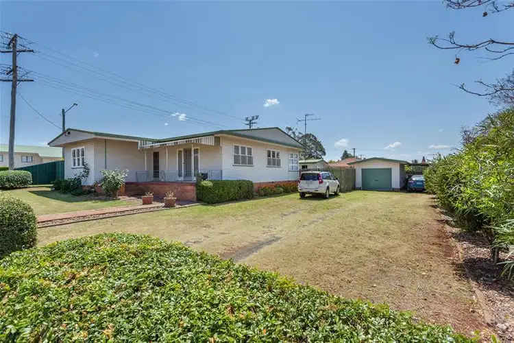 227 North Street, Rockville QLD 4350
