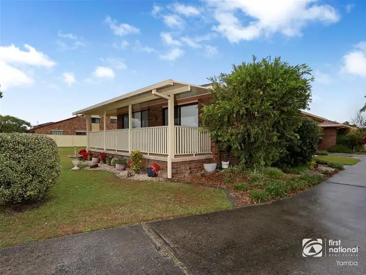 1/8 Roseland Avenue, Yamba NSW 2464