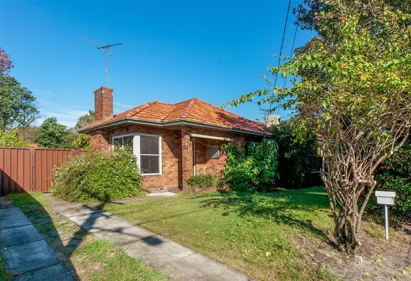 Main view of Homely house listing, 25 Fraser Avenue, Eastgardens NSW 2036