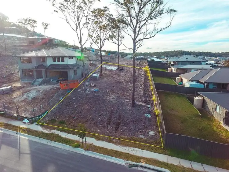 4 Falster Ridge, Cameron Park NSW 2285
