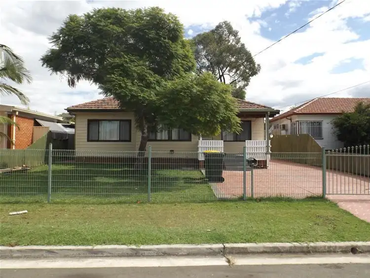 12 Hilwa Street, Villawood NSW 2163