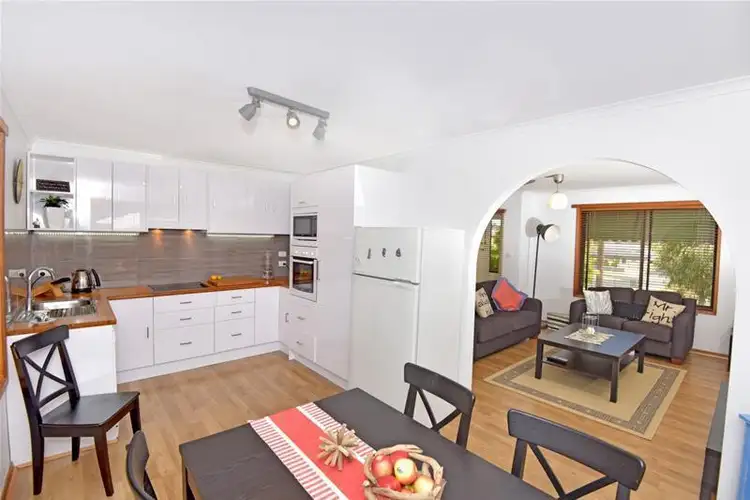 Fifth view of Homely house listing, 6 Linda Court, Portarlington VIC 3223