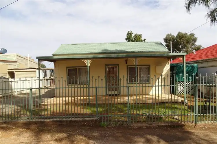 27 Nicholls Street, Broken Hill NSW 2880