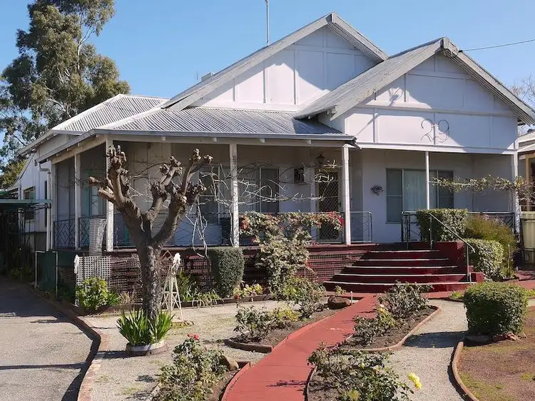 29 Stirling Street, Northam WA 6401