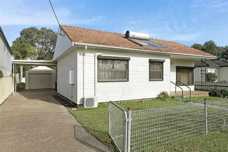 8 Patterson Street, Edgeworth NSW 2285