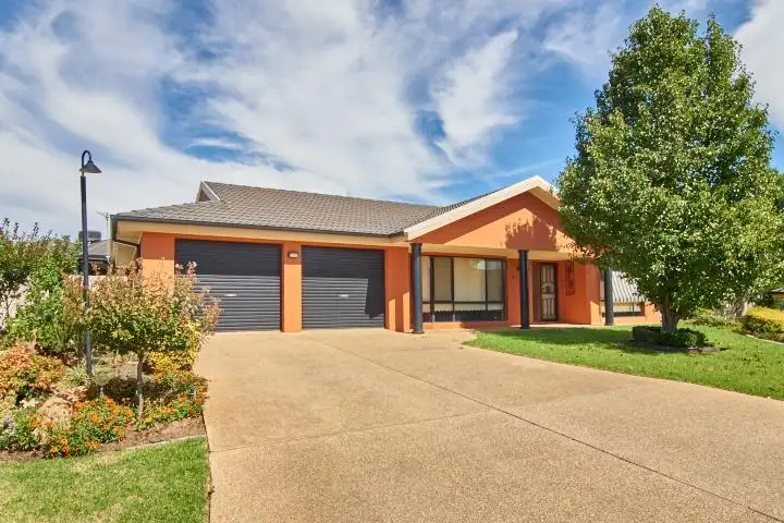 Second view of Homely unit listing, 4/18 Hargrave Avenue, Lloyd NSW 2650