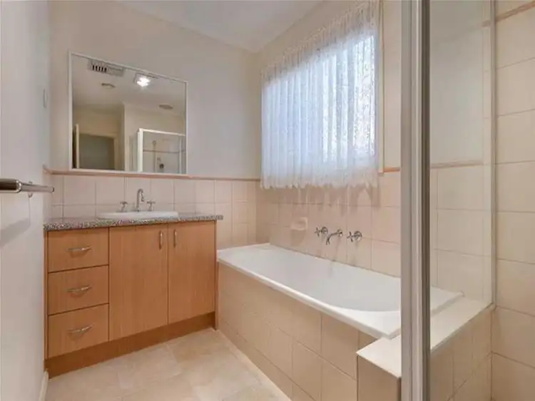 Sixth view of Homely house listing, 3 O\'Neill Place, Sunbury VIC 3429