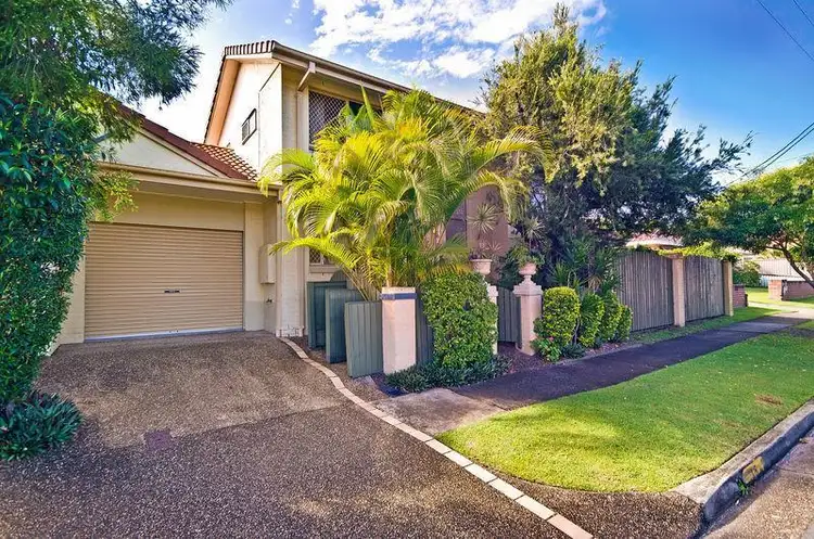 1/15 Cypress Avenue, Palm Beach QLD 4221