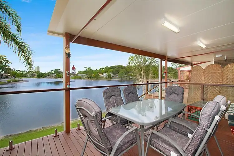 1/6 Sunbird Street, Burleigh Waters QLD 4220