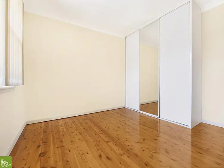Fifth view of Homely apartment listing, 2/4 Grafton Avenue, Figtree NSW 2525
