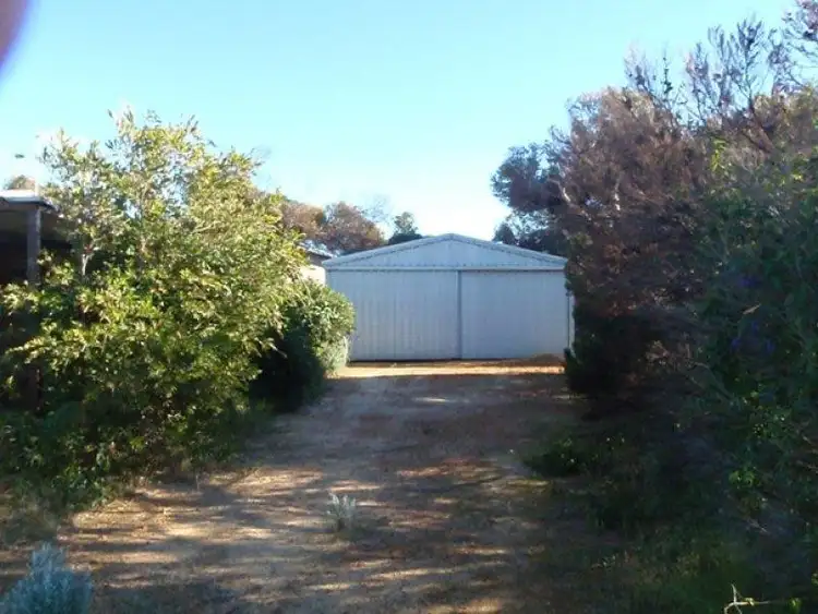 Fifth view of Homely house listing, 5 BATTERSBY Road, Green Head WA 6514