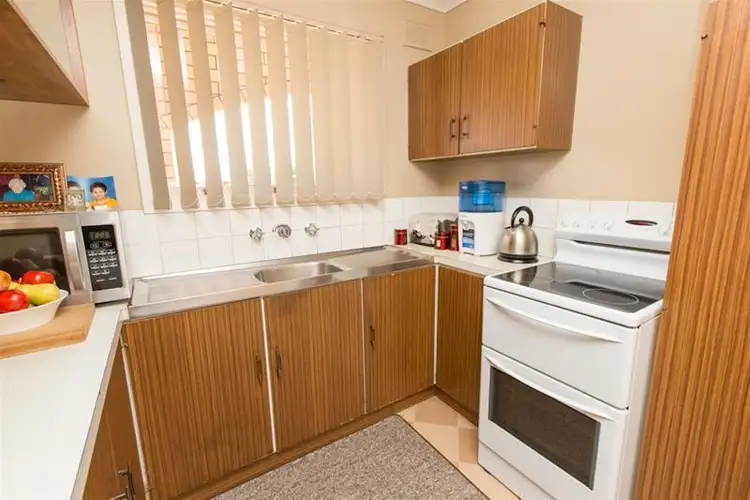 Fifth view of Homely house listing, 4 Caloola Court, Mildura VIC 3500