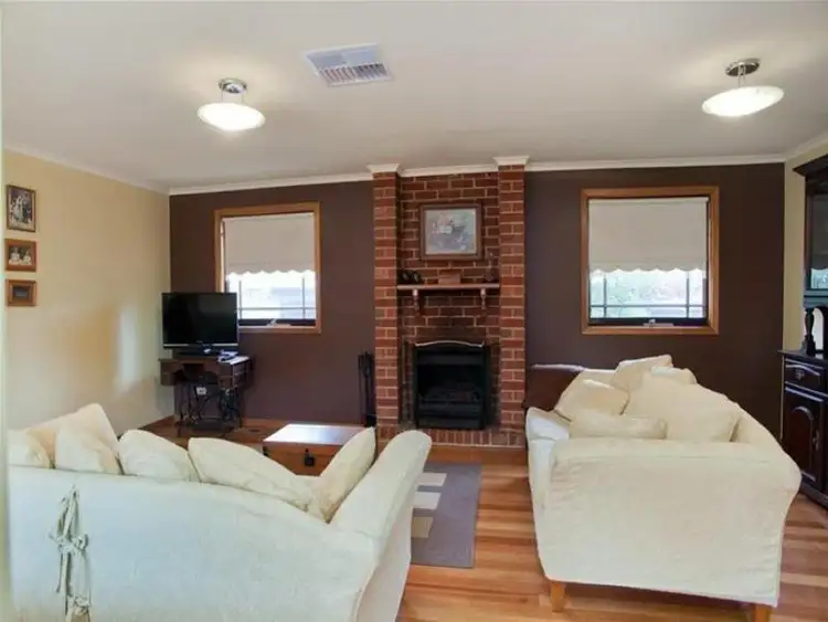 Second view of Homely house listing, 7 Yellow Gum Blvd, Sunbury VIC 3429