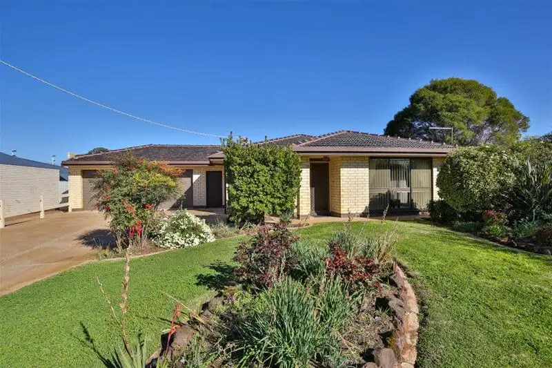 Main view of Homely house listing, 6 Ash Court, Red Cliffs VIC 3496