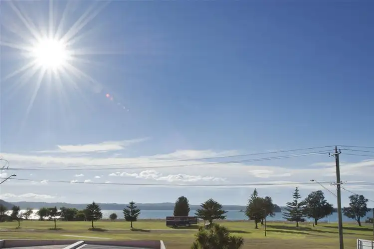 4/212 Beach Road, Batehaven NSW 2536