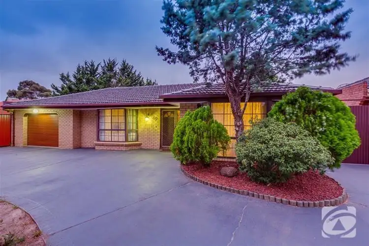 49 Fastnet Drive, Taylors Lakes VIC 3038