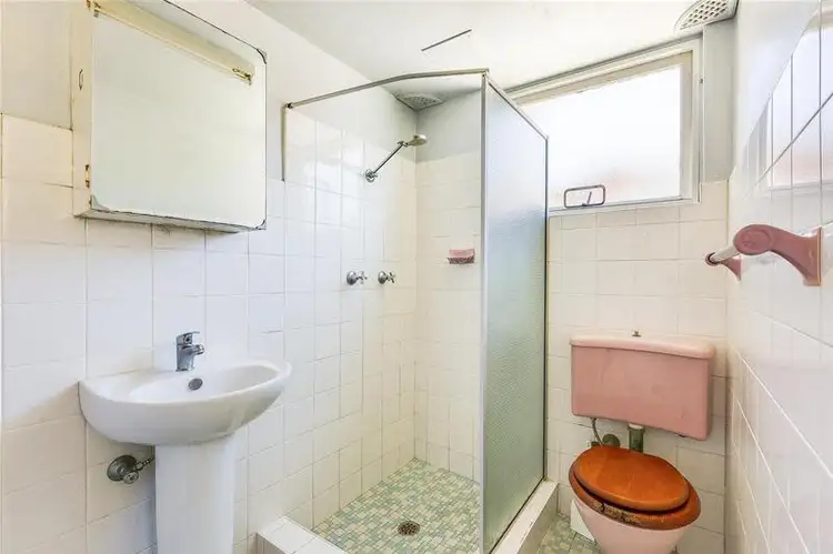 Sixth view of Homely unit listing, 2/14 Grafton Crescent, Dee Why NSW 2099
