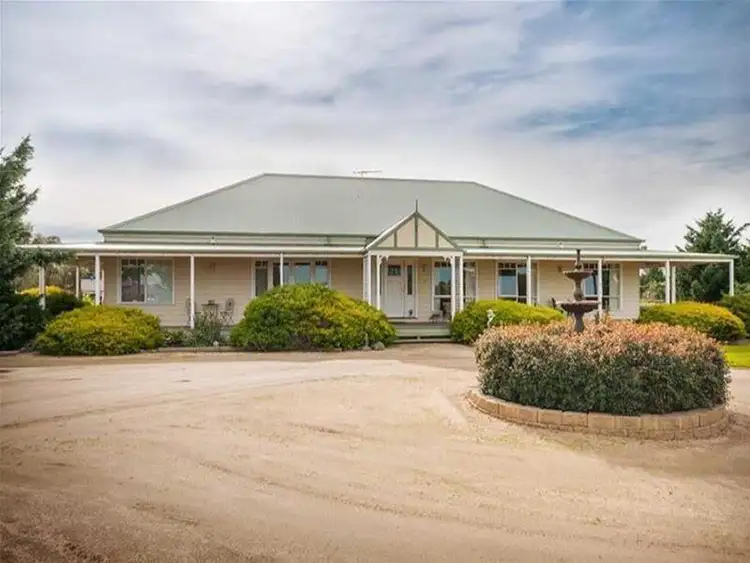 Second view of Homely house listing, 6 Rolling Meadows Drive, Sunbury VIC 3429
