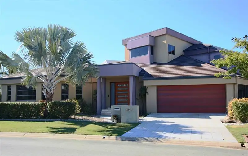 Main view of Homely house listing, 2527 Gracemere Circuit West, Hope Island QLD 4212
