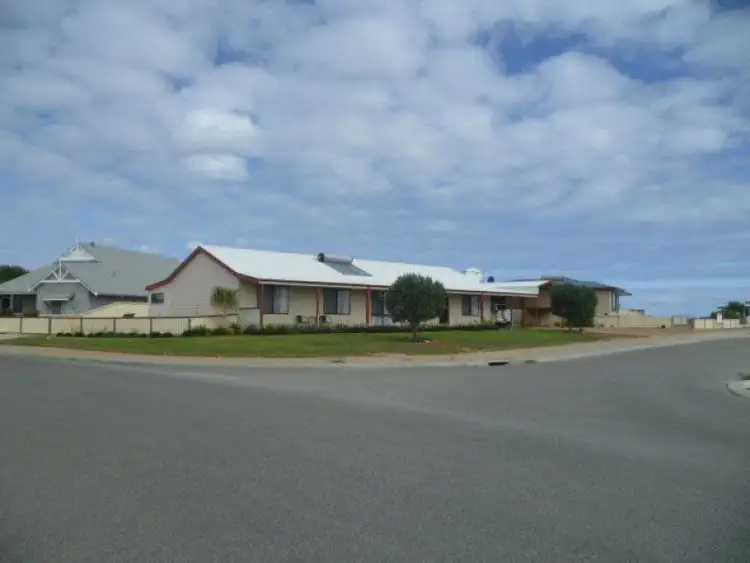 18 Glover Crescent, Green Head WA 6514