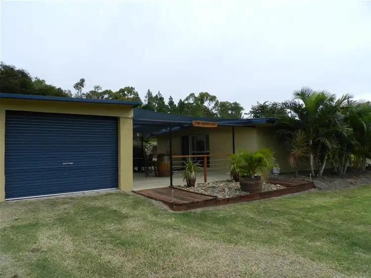 2 Old Bruce Highway, Carmila QLD 4739