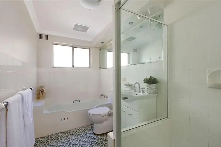 Fourth view of Homely unit listing, 1/20 Wheeler Parade, Dee Why NSW 2099