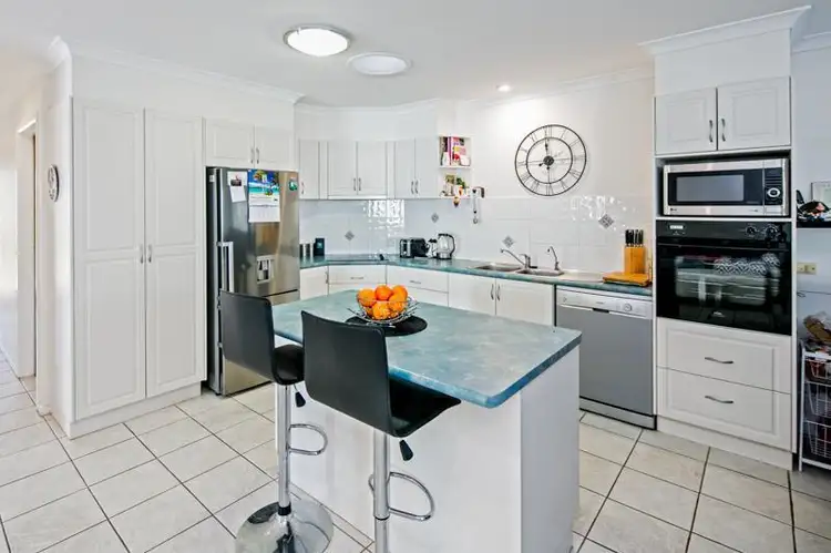 Third view of Homely villa listing, 18/10-18 Barron Road, Birkdale QLD 4159