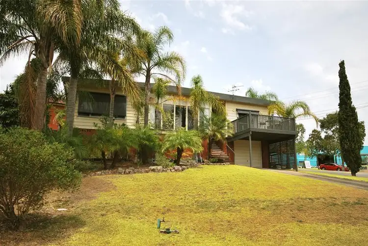 121 Garden Grove Parade, Adamstown Heights NSW 2289