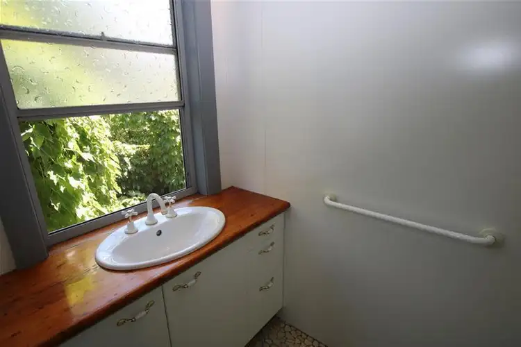Fifth view of Homely house listing, 10 Russell Street, Macarthur VIC 3286