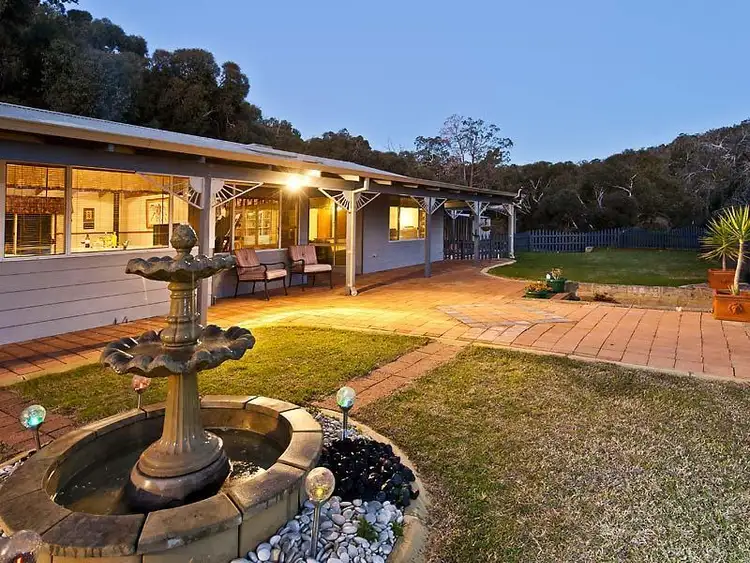 2 Leys Rise, Mount Richon WA 6112