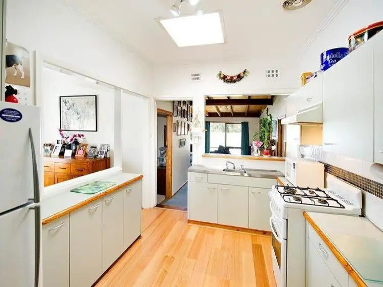 Sixth view of Homely house listing, 7 Wildwood Grove, Ringwood VIC 3134
