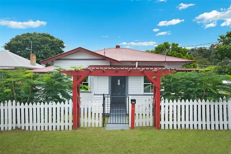 23 Oliver Street (off Wyrallah Road), East Lismore NSW 2480
