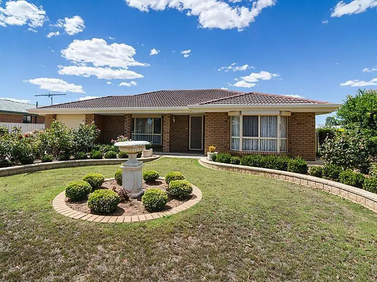 10 Kennedy Crescent, Strathalbyn SA 5255