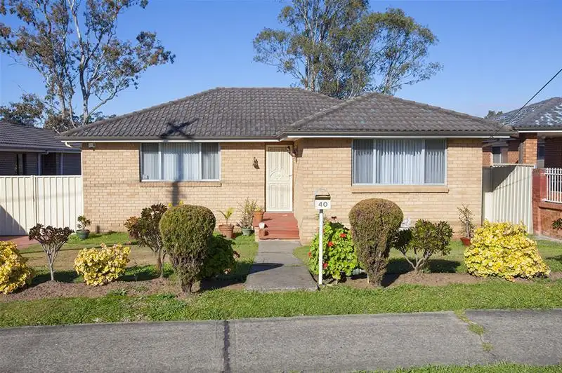 Main view of Homely house listing, 40 Hillview Parade, Lurnea NSW 2170