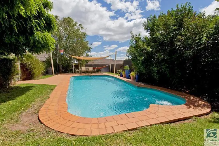 10 Falcon Circuit, Wodonga VIC 3690