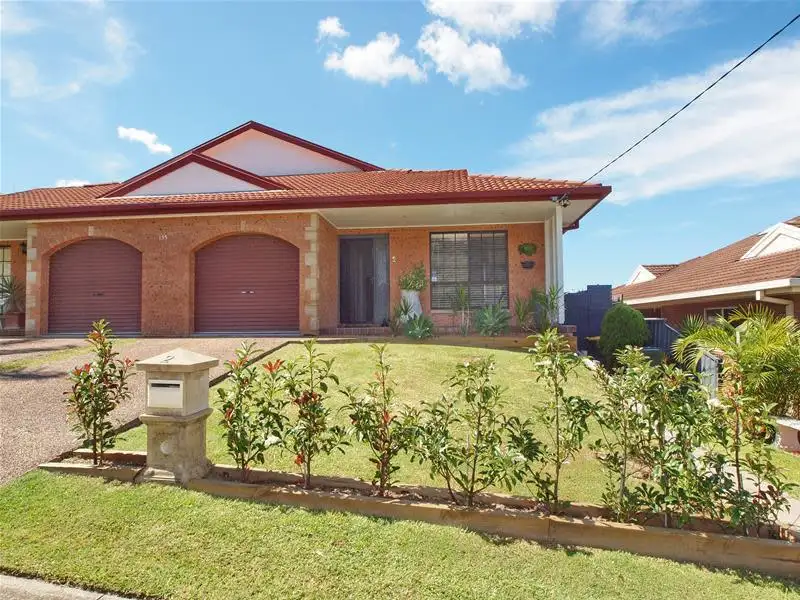 Main view of Homely unit listing, 2/135 Floraville Road, Floraville NSW 2280