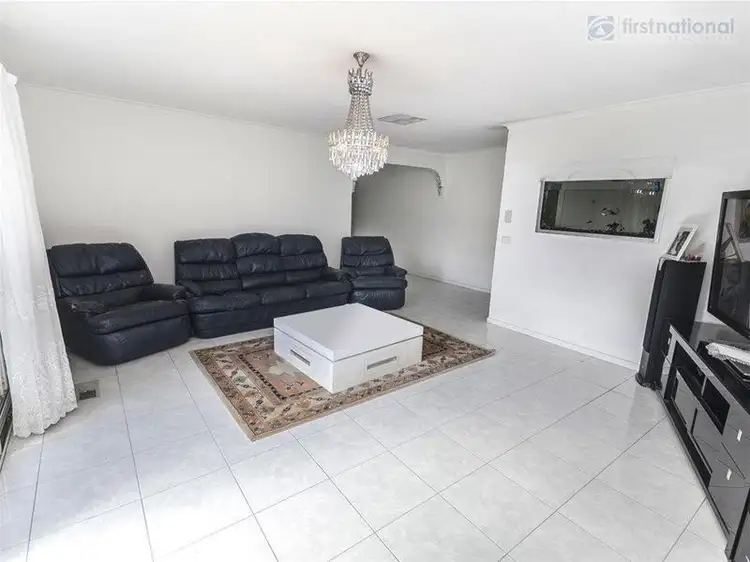 Fifth view of Homely house listing, 2 Hakea Place, Meadow Heights VIC 3048