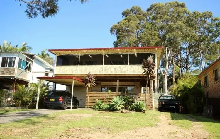 51 Winbin Crescent, Gwandalan NSW 2259