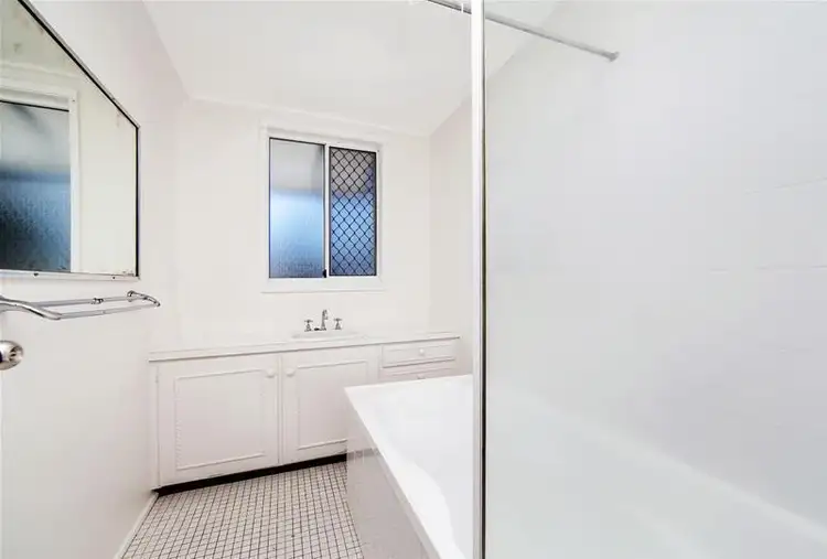 Fifth view of Homely house listing, 21 Pearl Key, Broadbeach Waters QLD 4218