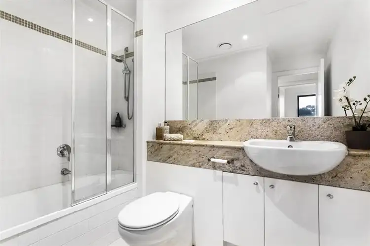 Fifth view of Homely apartment listing, 19/6 Christine Crescent, Richmond VIC 3121