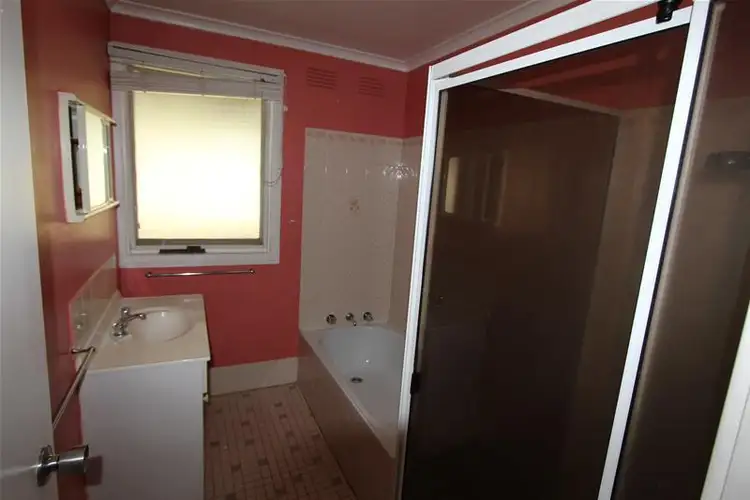 Fourth view of Homely house listing, 19 Simpson Avenue, Wagga Wagga NSW 2650