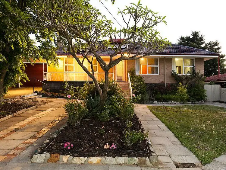 9 Haslemere Drive, Mount Nasura WA 6112