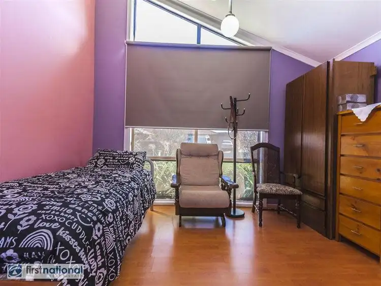 Fifth view of Homely house listing, 10 Coorong Court, Meadow Heights VIC 3048