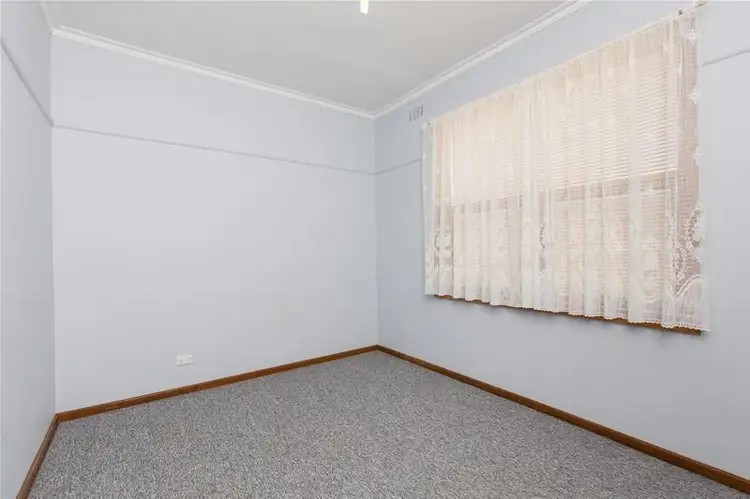 Sixth view of Homely house listing, 10 Westcliffs Avenue, Red Cliffs VIC 3496