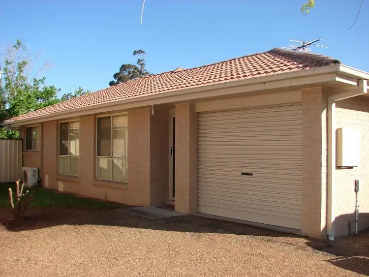 3/3 Acacia Drive, Muswellbrook NSW 2333