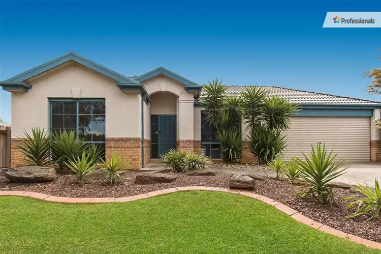 3 Parkway, Melton West VIC 3337