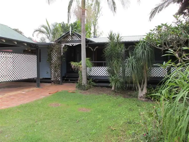 30 Vine Street, Macleay Island QLD 4184